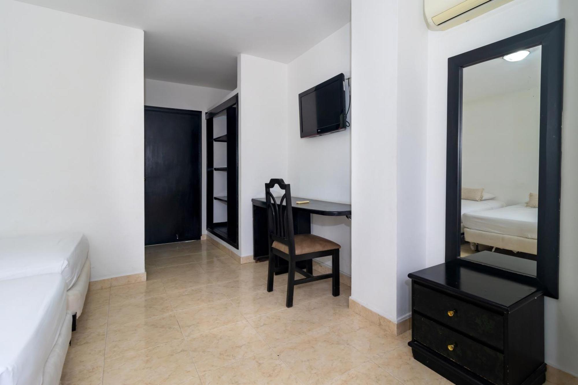 Hotel Yuldama Rodadero Inn Santa Marta  Bagian luar foto